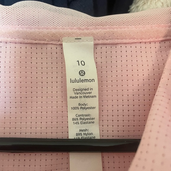 Lululemon Windbreaker - Picture 4 of 4